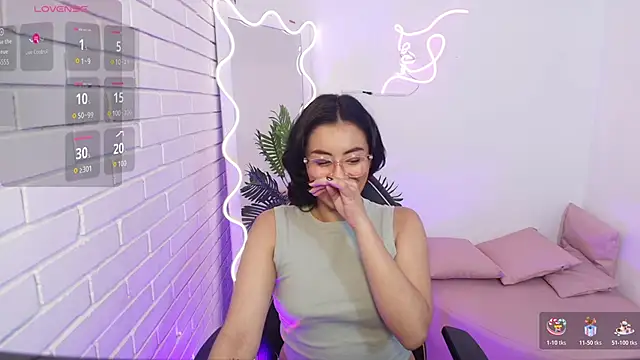 PEACHY TAY online show from 12/05/25, 11:41