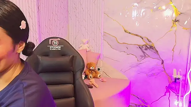 PEACHY TAY online show from 05/07/26, 11:37