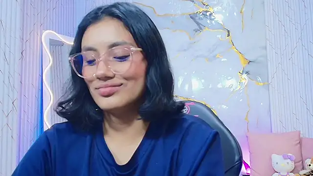 Snapshot of PEACHY_TAY chatting on 07/19/26, 12:42 PEACHY TAY online show from 07/19/26, 12:42