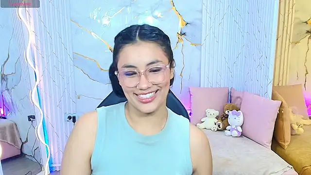 Snapshot of PEACHY_TAY chatting on 07/22/26, 11:35 PEACHY TAY online show from 07/22/26, 11:35