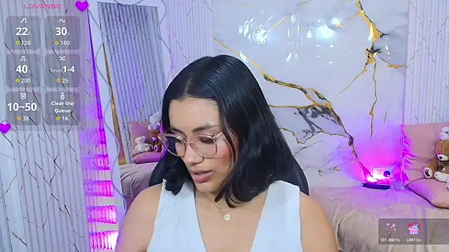 Snapshot of PEACHY_TAY chatting on 07/28/26, 11:39 PEACHY TAY online show from 07/28/26, 11:39