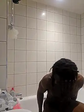 Snapshot of sweet_juicem chatting on 11/10/25, 01:21 sweet juicem online show from 11/10/25, 01:21