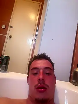 Carlostosssss online show from 11/04/25, 03:44