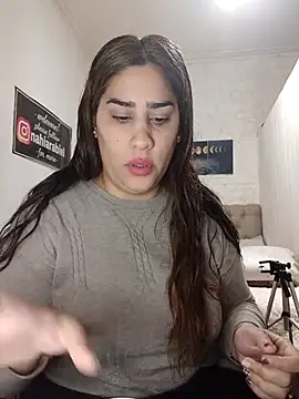 nahiarabiel33 online show from 06/13/26, 07:23