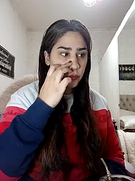 nahiarabiel33 online show from 06/27/26, 05:40