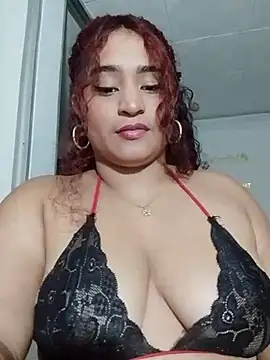 Snapshot of alana-silva chatting on 05/24/26, 02:38 alana-silva online show from 05/24/26, 02:38