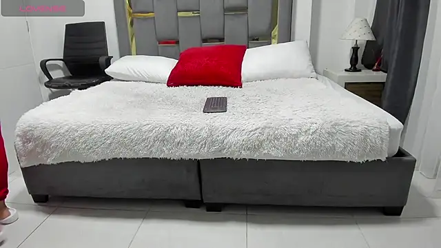 CatleyaSmith online show from 01/15/26, 11:59