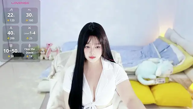 Nina37 online show from 04/14/26, 06:41