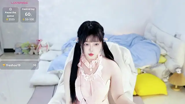 Nina37 online show from 04/17/26, 08:06