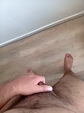 Snapshot of Latinx chatting on 11/04/25, 05:45 Latinx online show from 11/04/25, 05:45