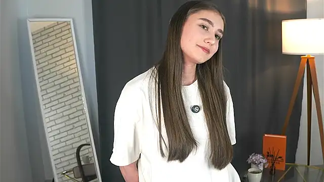 AriannaSemke online show from 11/06/25, 04:02