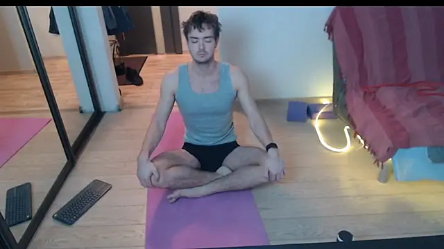 Snapshot of lucky_swimmer chatting on 12/02/25, 03:56 lucky swimmer online show from 12/02/25, 03:56