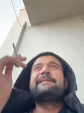 Snapshot of NiktirGit31 chatting on 11/19/25, 01:55 NiktirGit31 online show from 11/19/25, 01:55