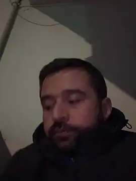 Snapshot of NiktirGit31 chatting on 11/24/25, 08:41 NiktirGit31 online show from 11/24/25, 08:41