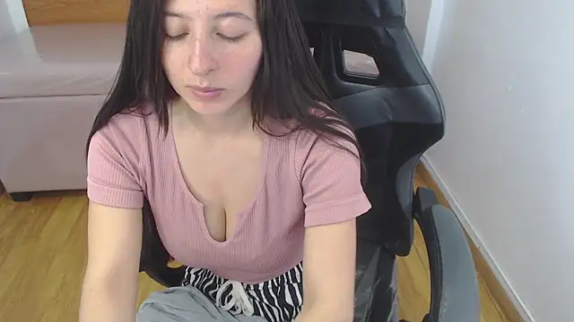 scarlett percy t online show from 02/11/26, 07:30