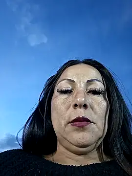 Snapshot of misshot_02 chatting on 11/06/25, 10:54 misshot 02 online show from 11/06/25, 10:54