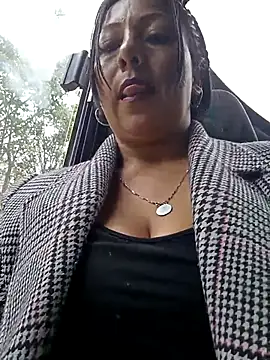 Snapshot of misshot_02 chatting on 03/05/26, 07:43 misshot 02 online show from 03/05/26, 07:43