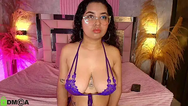 Snapshot of griselle_rousse chatting on 07/28/26, 12:34 griselle rousse online show from 07/28/26, 12:34