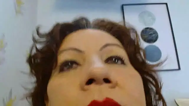 Snapshot of Rosalie_Durand chatting on 04/20/26, 07:37 Rosalie Durand online show from 04/20/26, 07:37
