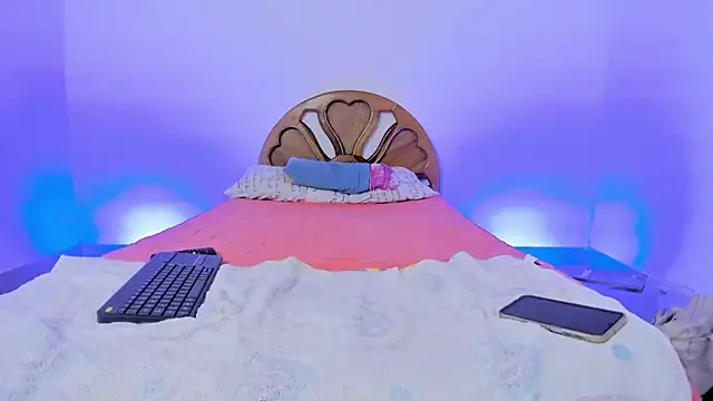 Snapshot of Girl-hot07 chatting on 12/04/25, 10:40 Girl-hot07 online show from 12/04/25, 10:40