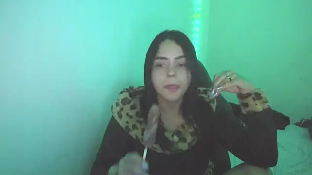 Snapshot of ScarlettG2004 chatting on 01/10/26, 12:01 ScarlettG2004 online show from 01/10/26, 12:01