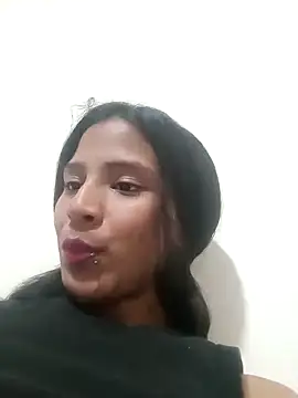 Snapshot of Stephanie1319 chatting on 11/13/25, 10:30 Stephanie1319 online show from 11/13/25, 10:30