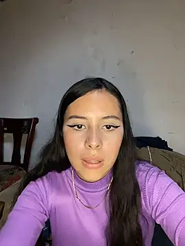 Snapshot of latinnheatxx chatting on 11/14/25, 08:29 latinnheatxx online show from 11/14/25, 08:29