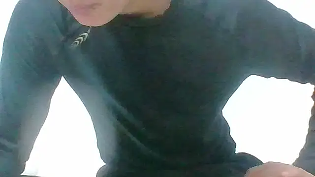 Snapshot of hiroto11058 chatting on 01/06/26, 07:45 hiroto11058 online show from 01/06/26, 07:45