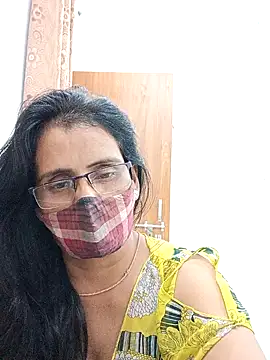 sanjana077 online show from 04/25/26, 01:41