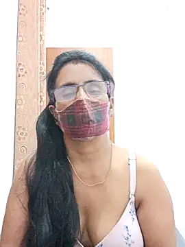 sanjana077 online show from 05/13/26, 07:06