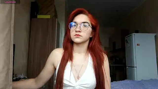 Snapshot of AnnikaDidomenico chatting on 11/06/25, 08:59 AnnikaDidomenico online show from 11/06/25, 08:59