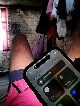 Snapshot of Rohit-desi chatting on 11/07/25, 10:37 Rohit-desi online show from 11/07/25, 10:37