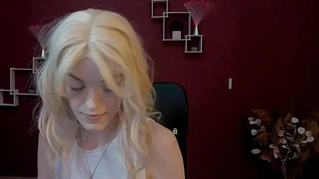 Snapshot of mia_starrr_ chatting on 03/13/26, 07:42 mia starrr online show from 03/13/26, 07:42