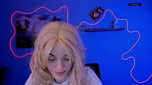 Snapshot of mia_starrr_ chatting on 03/21/26, 08:01 mia starrr online show from 03/21/26, 08:01