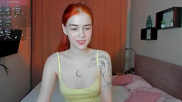 Snapshot of alice_with_freckles chatting on 03/18/26, 05:16 alice with freckles online show from 03/18/26, 05:16