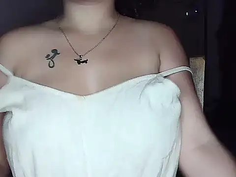 Snapshot of Lolavenezia chatting on 11/10/25, 11:09 Lolavenezia online show from 11/10/25, 11:09