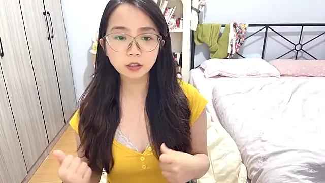 Hmm 0303 online show from 04/28/26, 05:07