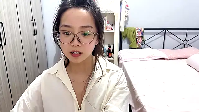 Hmm 0303 online show from 04/29/26, 05:30