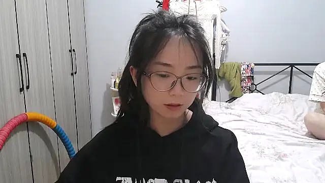 Hmm 0303 online show from 05/01/26, 05:06
