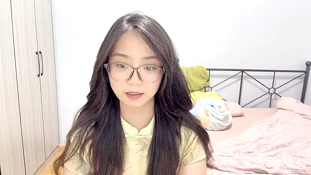 Hmm 0303 online show from 05/10/26, 04:34