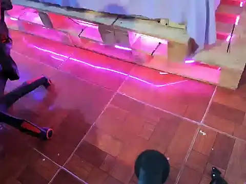 Snapshot of Carito_35 chatting on 11/06/25, 09:37 Carito 35 online show from 11/06/25, 09:37