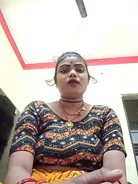 Snapshot of Riya_lovely0143 chatting on 12/05/25, 02:47 Riya lovely0143 online show from 12/05/25, 02:47