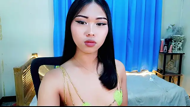 Snapshot of sweet_sophiaxx chatting on 04/10/26, 06:29 sweet sophiaxx online show from 04/10/26, 06:29