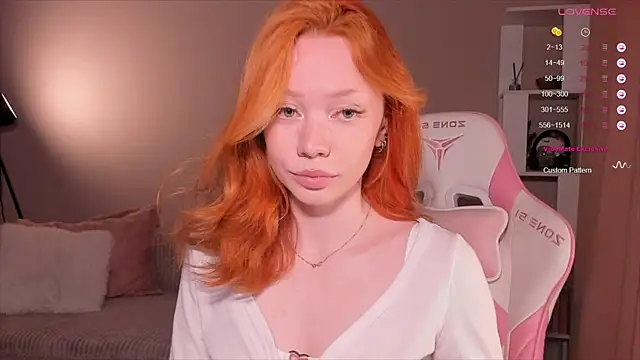 Snapshot of Elisahsthetics chatting on 04/05/26, 12:19 Elisahsthetics online show from 04/05/26, 12:19