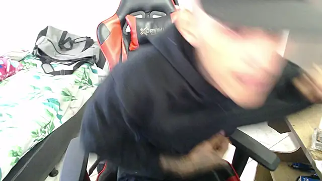 Snapshot of thebesthot chatting on 11/28/25, 11:13 thebesthot online show from 11/28/25, 11:13