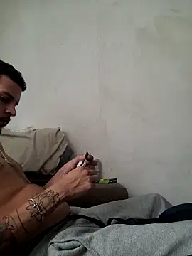 Snapshot of casadodequebra chatting on 02/25/26, 07:45 casadodequebra online show from 02/25/26, 07:45