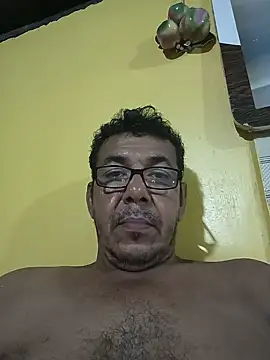Snapshot of bruno_324278 chatting on 05/22/26, 01:35 bruno 324278 online show from 05/22/26, 01:35