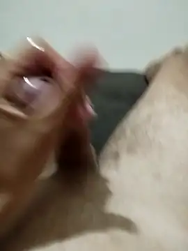 Snapshot of Luan1267 chatting on 03/25/26, 07:42 Luan1267 online show from 03/25/26, 07:42