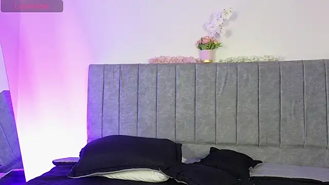 Snapshot of CurvyRosse_ chatting on 01/18/26, 11:14 CurvyRosse online show from 01/18/26, 11:14