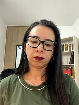 Vicky ro online show from 11/10/25, 11:09